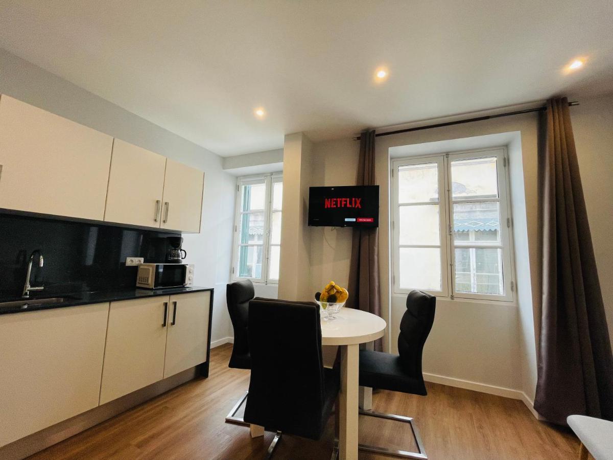Living Funchal Apartments Bagian luar foto