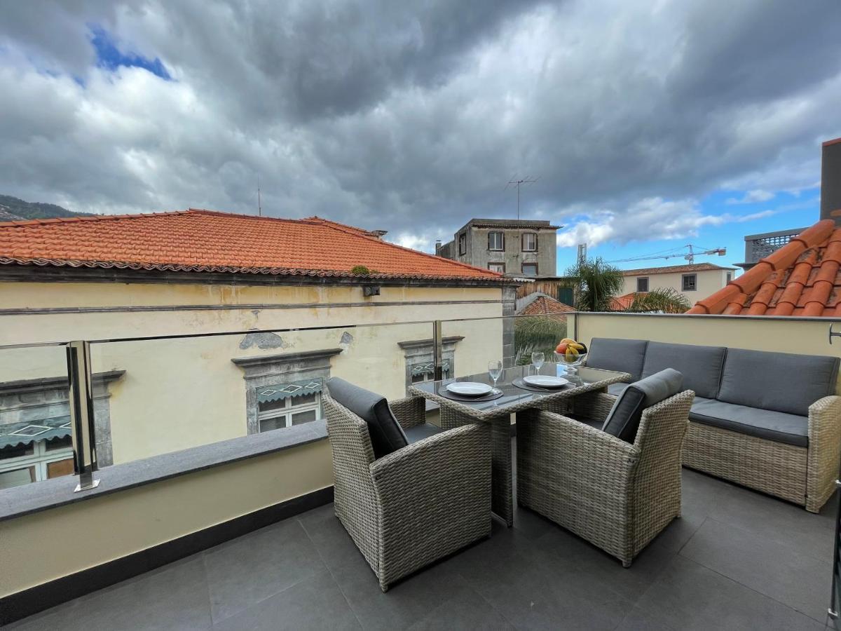 Living Funchal Apartments Bagian luar foto